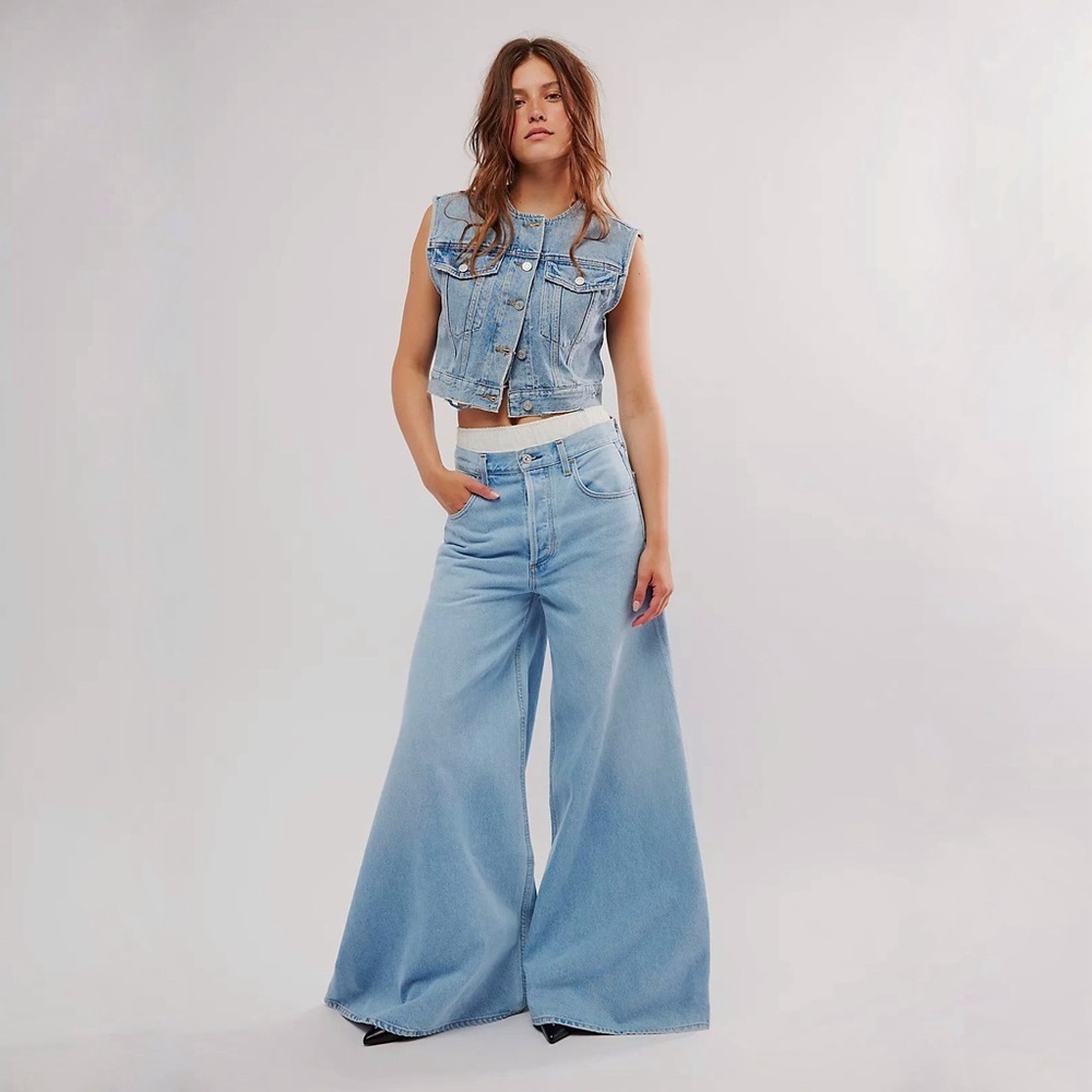 Citizens Of Humanity Light Wash Wide Leg Flare Jeans